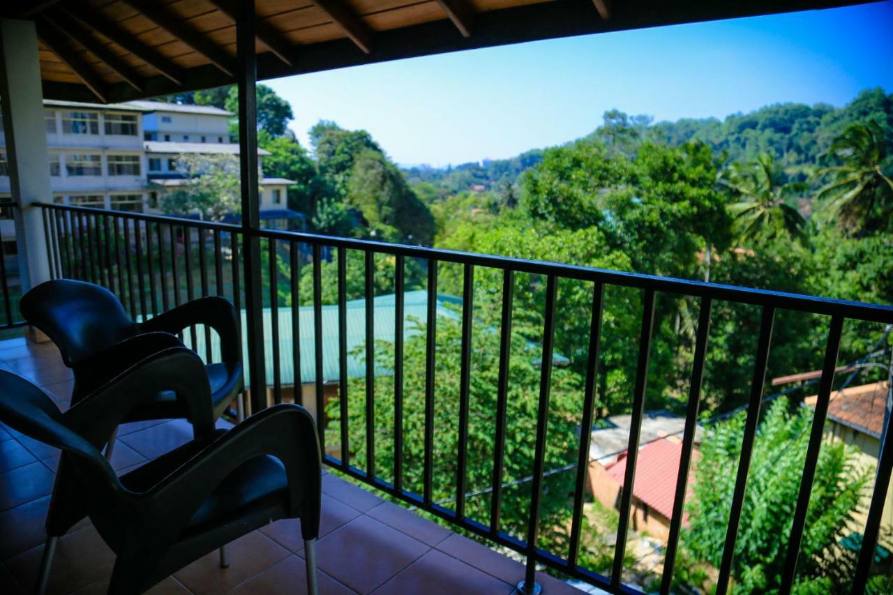 Freedom Lodge Kandy Ngoại thất bức ảnh